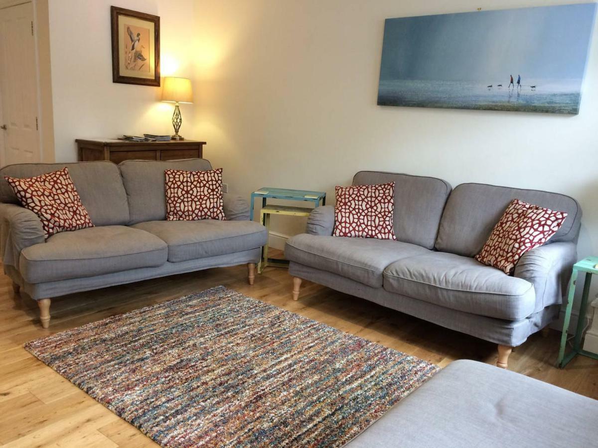 Brockenhurst Apartments エクステリア 写真